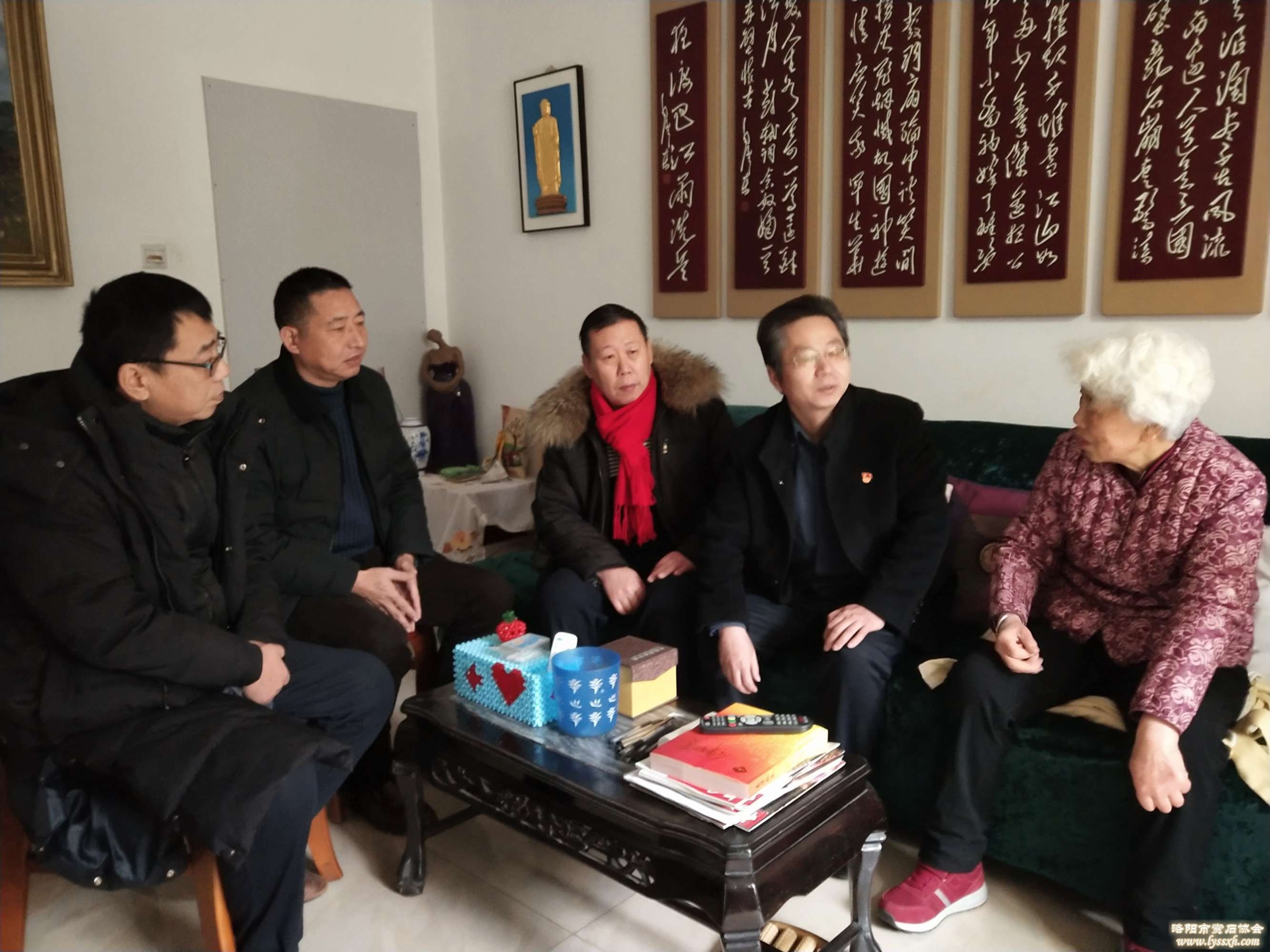 春节来临之际，平顶山市协会新班子看望老同志