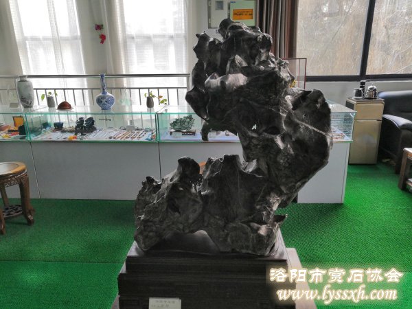 观赏石的投资与收藏，为何越来越诱人？该如何出手？