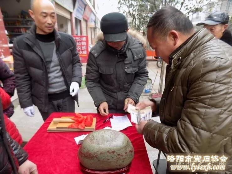 石友，家里最好的石头不要轻易出手，卖了，也就出局了！