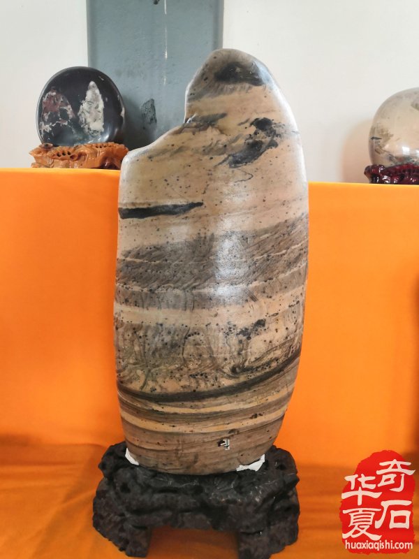 不忘初心 玩石头人不要太关心奇石的价格 图