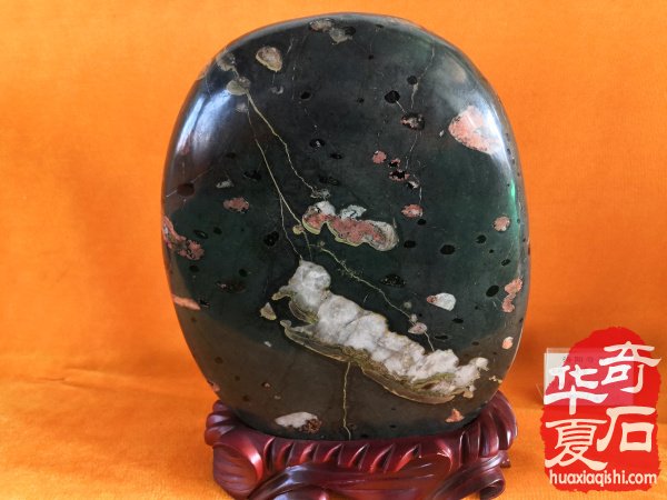 具备了这些 把石头玩好应该没问题