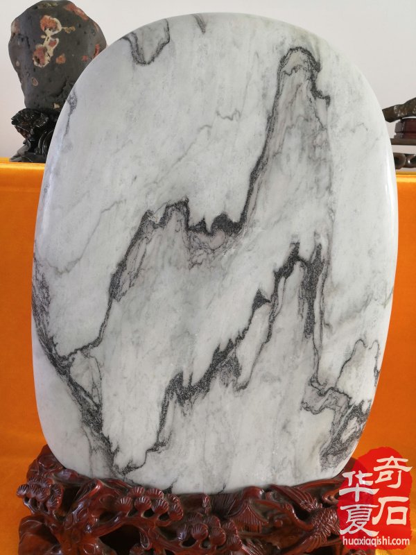 具备了这些 把石头玩好应该没问题