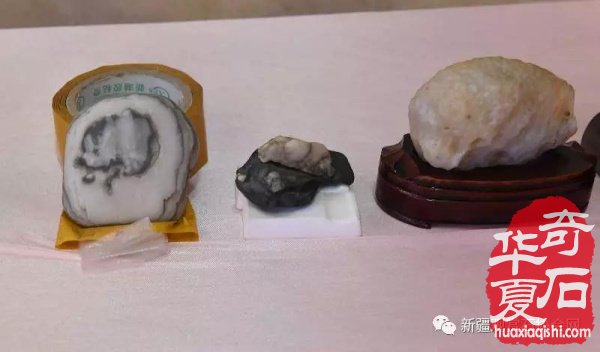 新疆观赏石协会举办喜迎三八猪石赏析音乐会