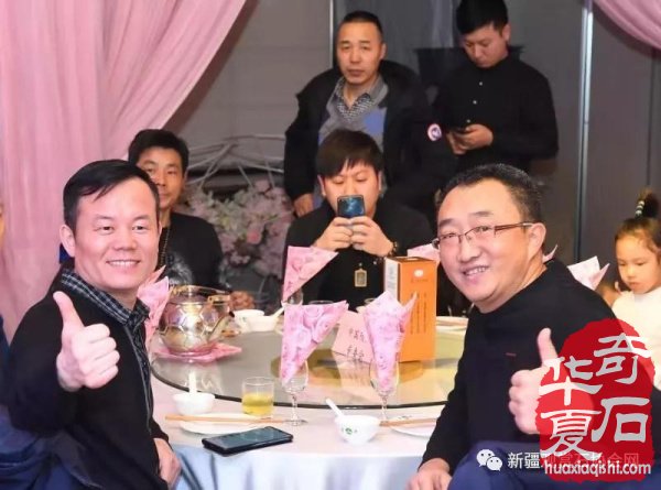 新疆观赏石协会举办喜迎三八猪石赏析音乐会