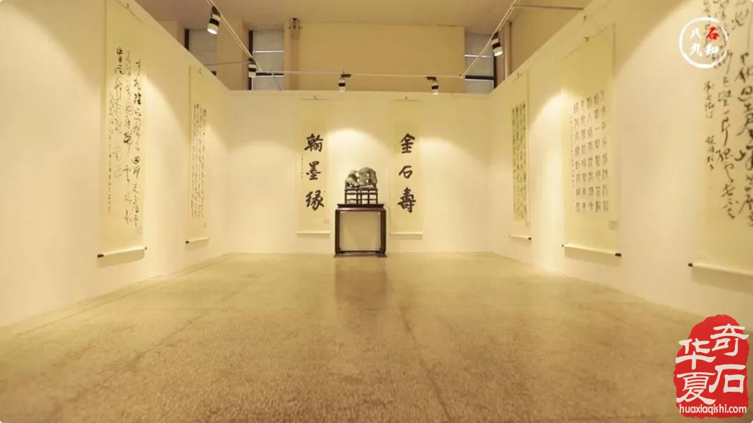 锵锵三人行|太原三张聊石博会 图