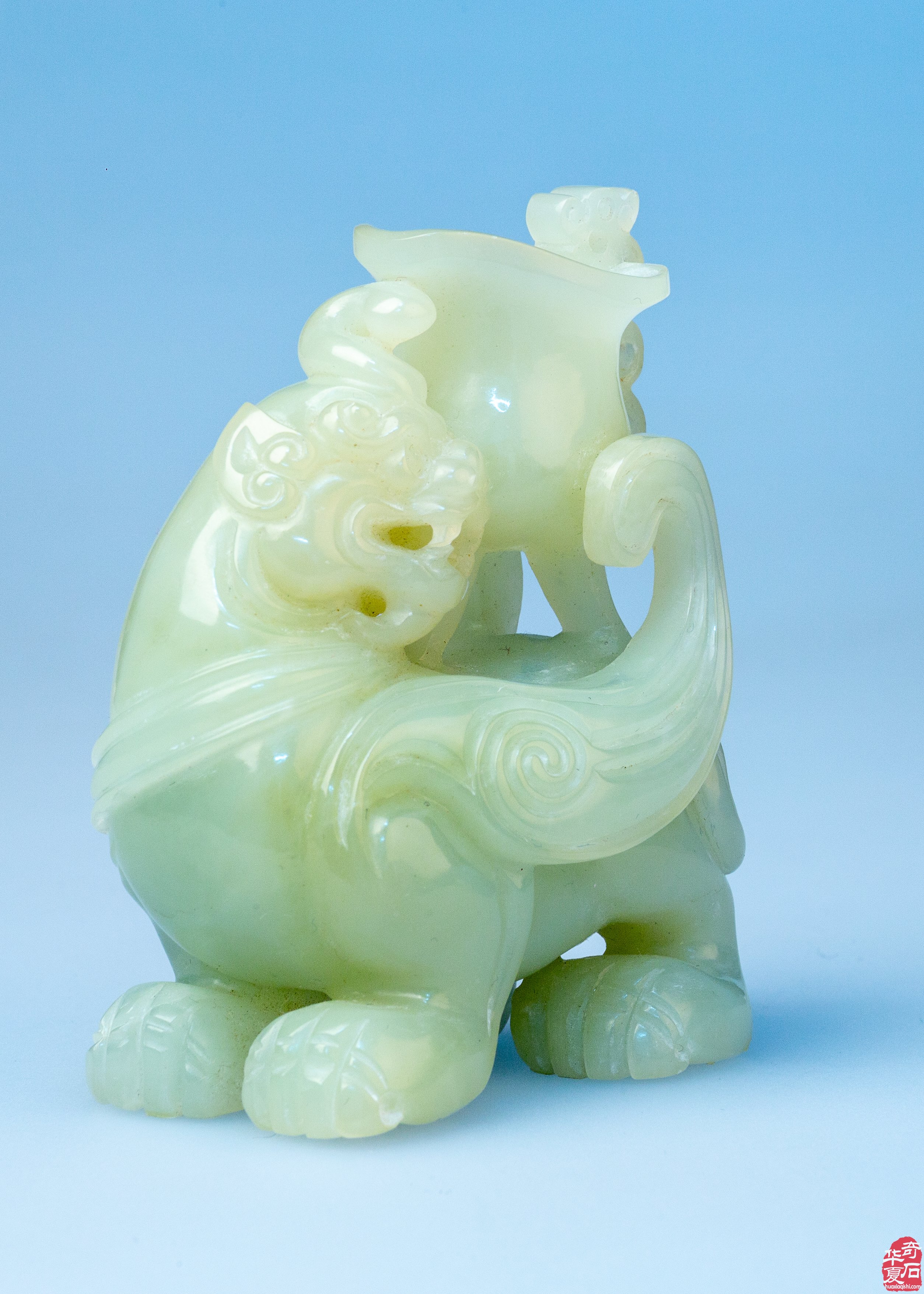 兰溪市职业中专师生玉雕作品在博物馆开展