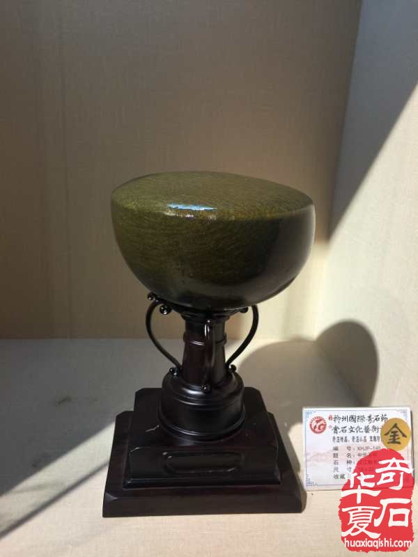 异军突起的汉江石即将登陆洛阳石展