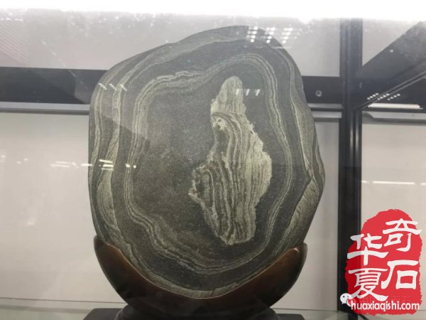 画面石常山海峡两岸赏石文化交流展上争奇斗艳