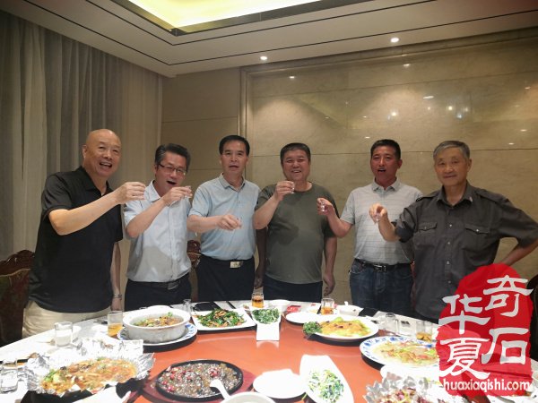河南第一家校园地质赏石博物馆落户郑州高新区实验中学