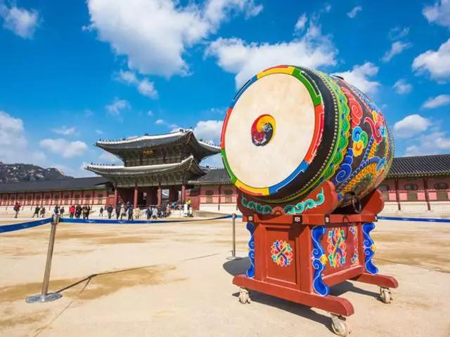 请看韩中第六届寿石文化交流怎么展