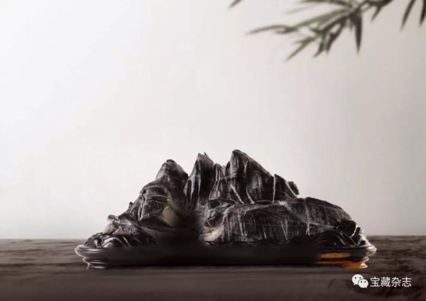 赏石的“形质色纹”与“瘦皱漏透” 组图