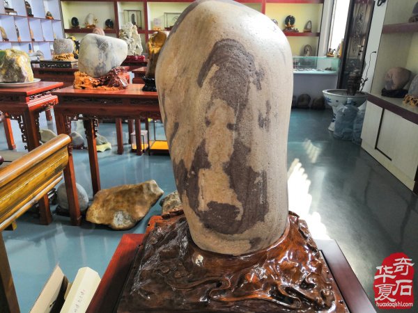 雅赏洛阳奇石玩家秦进生收藏的黄河石 图