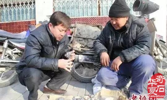 奇石是如何一步步被推向了天价的神坛