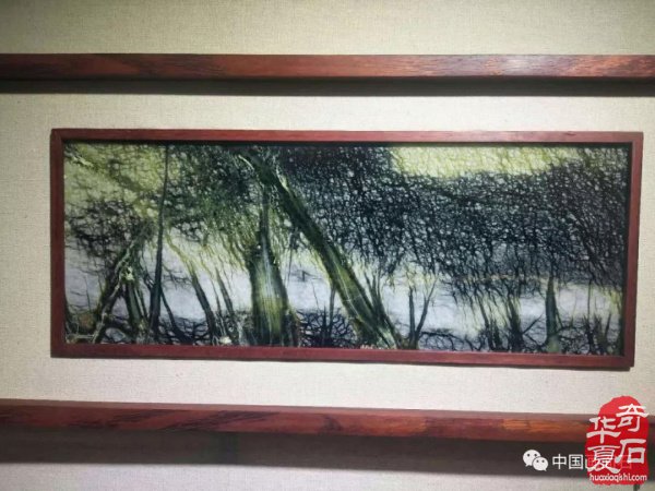 来自鸭绿江畔的远古石画——玉树石