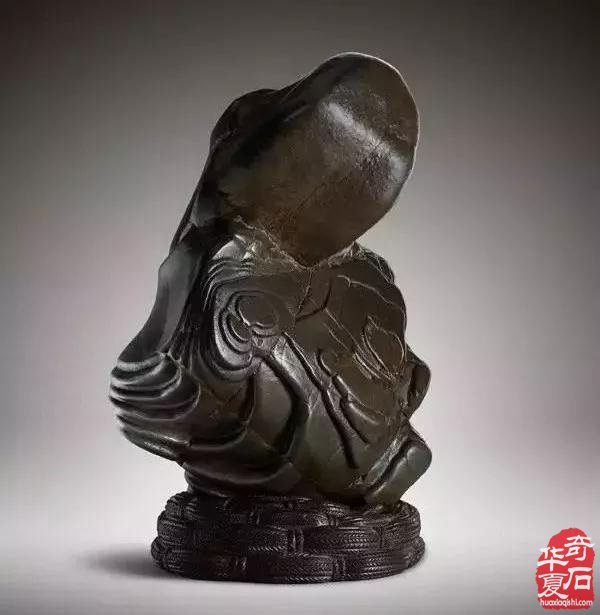 盘养，让美石在时光的磨砺下焕发光彩