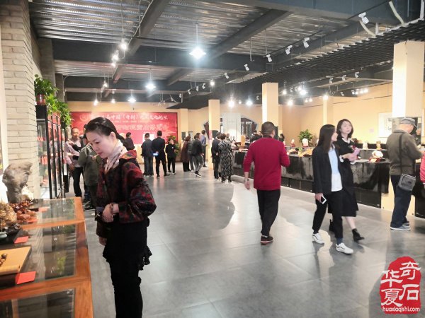 中国开封皇宋大观2019首届观赏石博览会隆重开幕