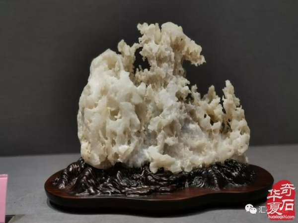 海上石语有“新”意 天下美石齐汇聚