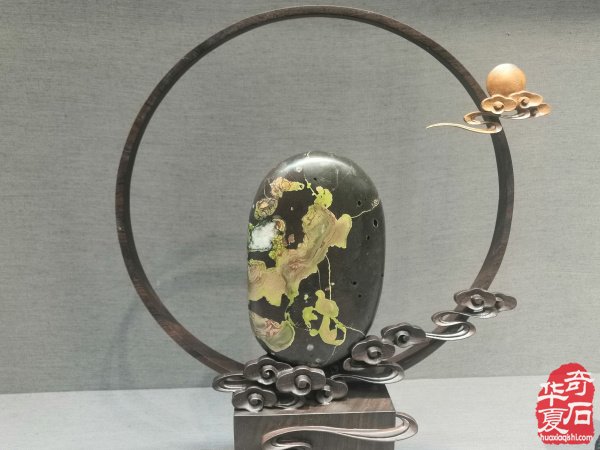 “海上石语”现代赏石暨小品石邀请展隆重开幕