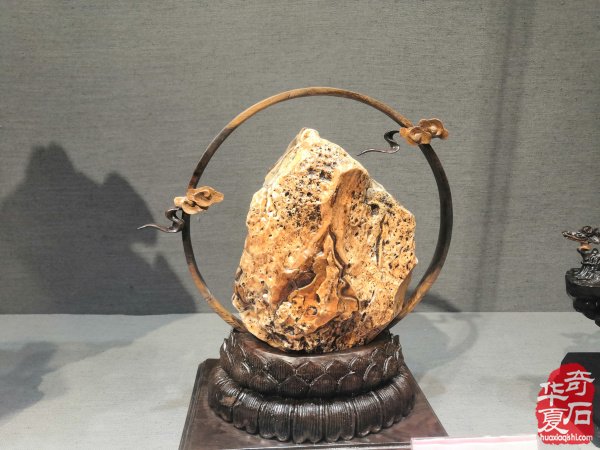 “海上石语”现代赏石暨小品石邀请展隆重开幕
