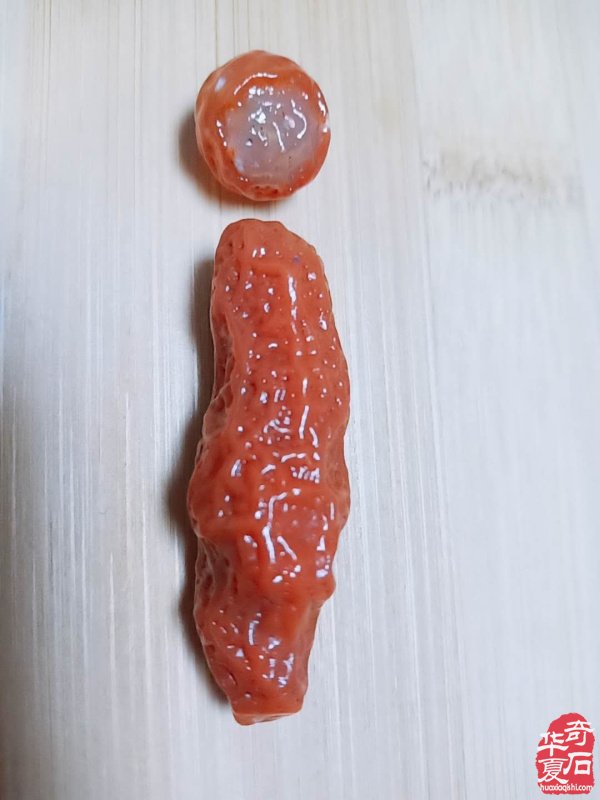 戈壁遗珍一一筋脉石 （组图）
