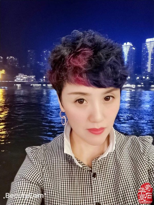 跟着石界才女领略长江美石的风采 图