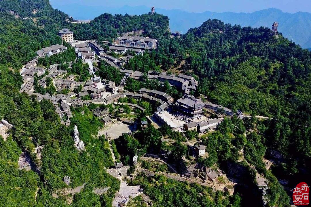 每日一石：雅赏伊源玉《栾川山水》 图