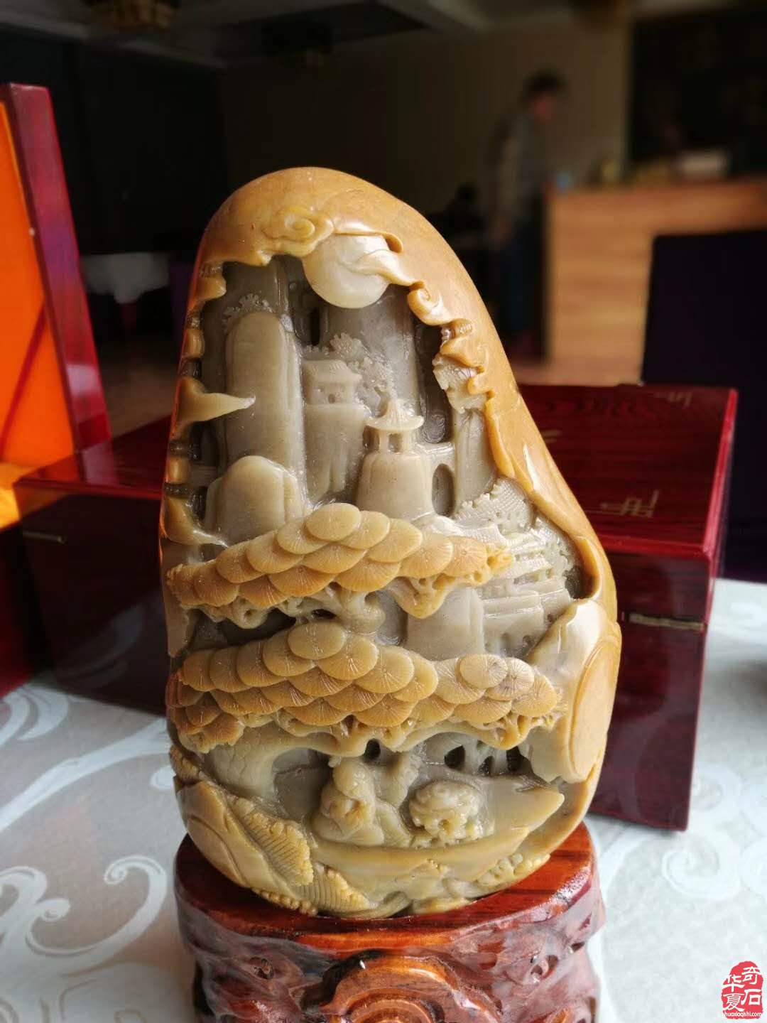 靠石头本身的质量说话，还是参展的主流