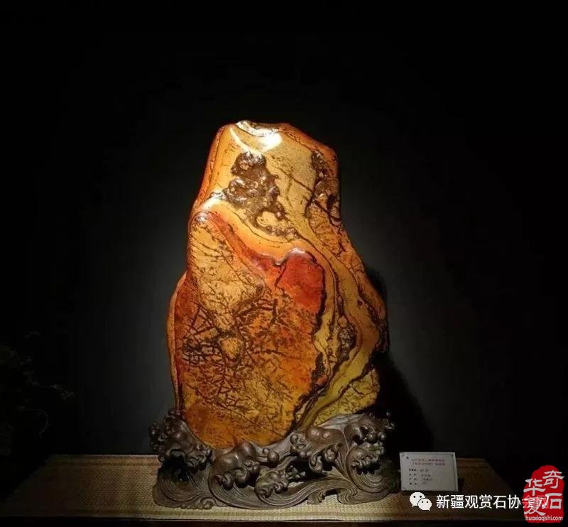 把玩奇石，是不可估量的精神财富！