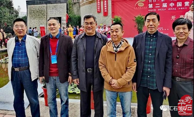 石榴树下,镜头里的“双年展“ 图