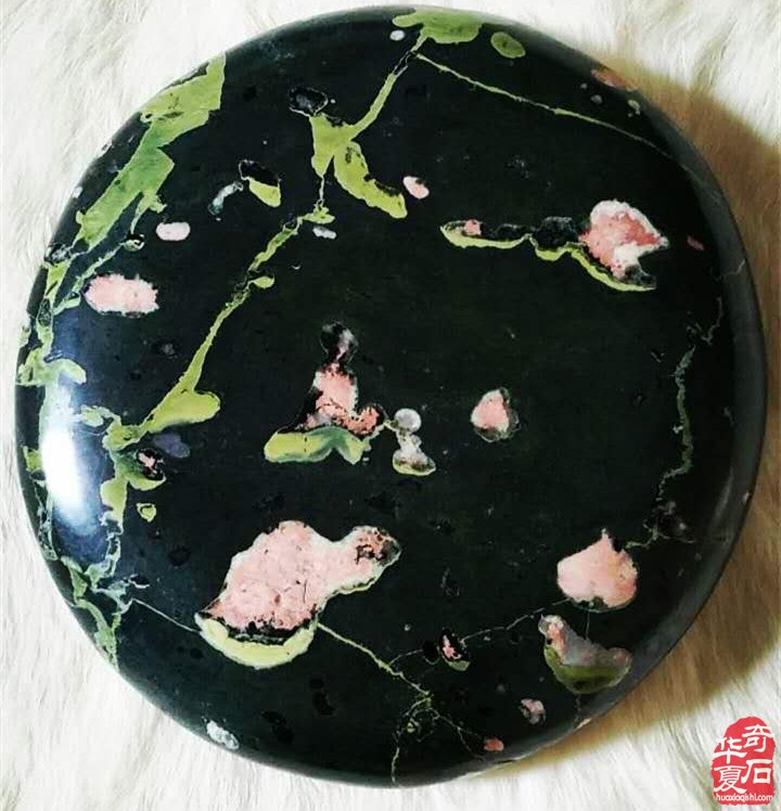 未来之星洛阳赏石界的小新兵马志刚 图