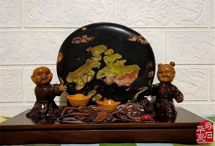 未来之星洛阳赏石界的小新兵马志刚 图