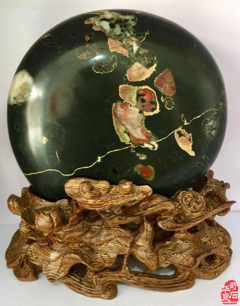 欣赏古朴厚重的黄河石绚丽多姿的荷花石 图