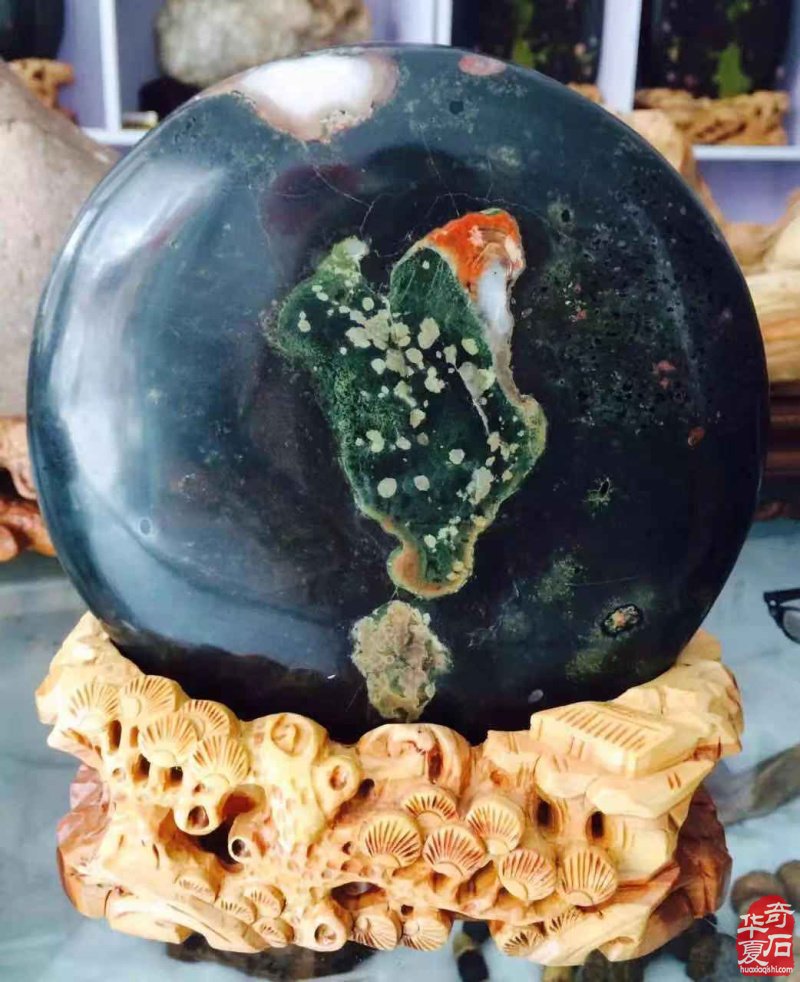 欣赏古朴厚重的黄河石绚丽多姿的荷花石 图