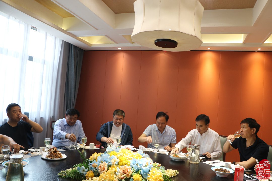 洛阳中原奇石城乔迁志喜中原石馆扬帆再起航