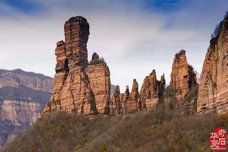 妙哉一一太行山景石手托江山（四）