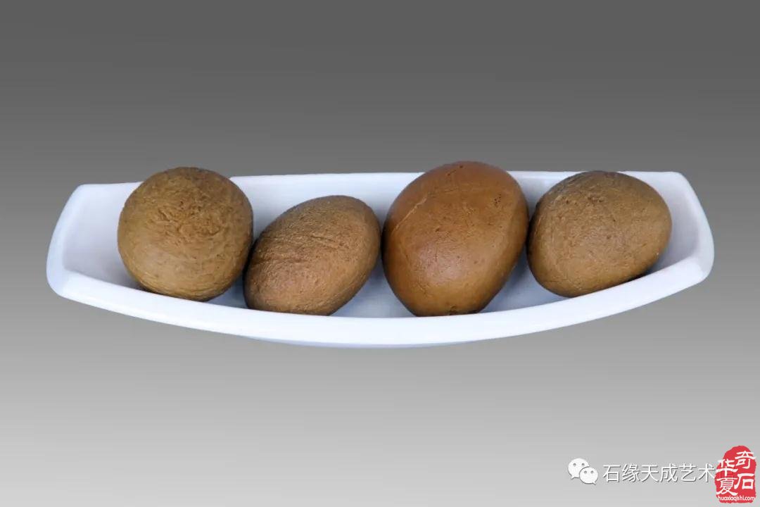 海南石缘天成艺术馆恭祝中秋石缘·阖家团圆