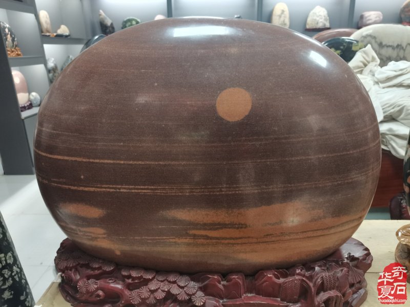 洛阳石界的著名玩家李卫星热心助人