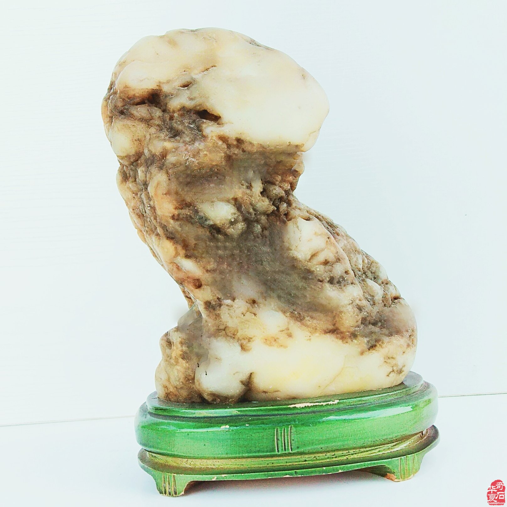 对河洛丑玉市场价格弧线的思考