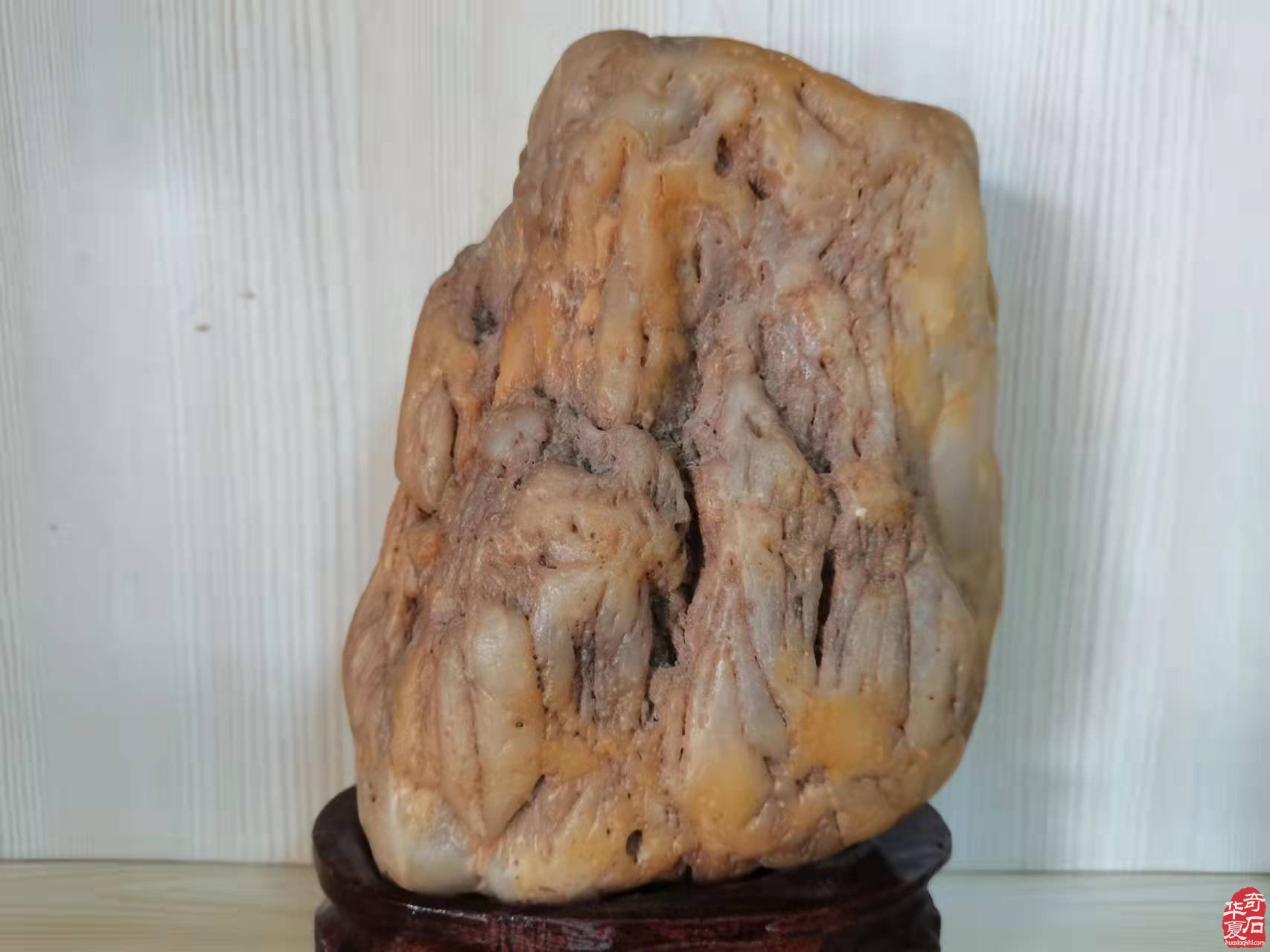 对河洛丑玉市场价格弧线的思考