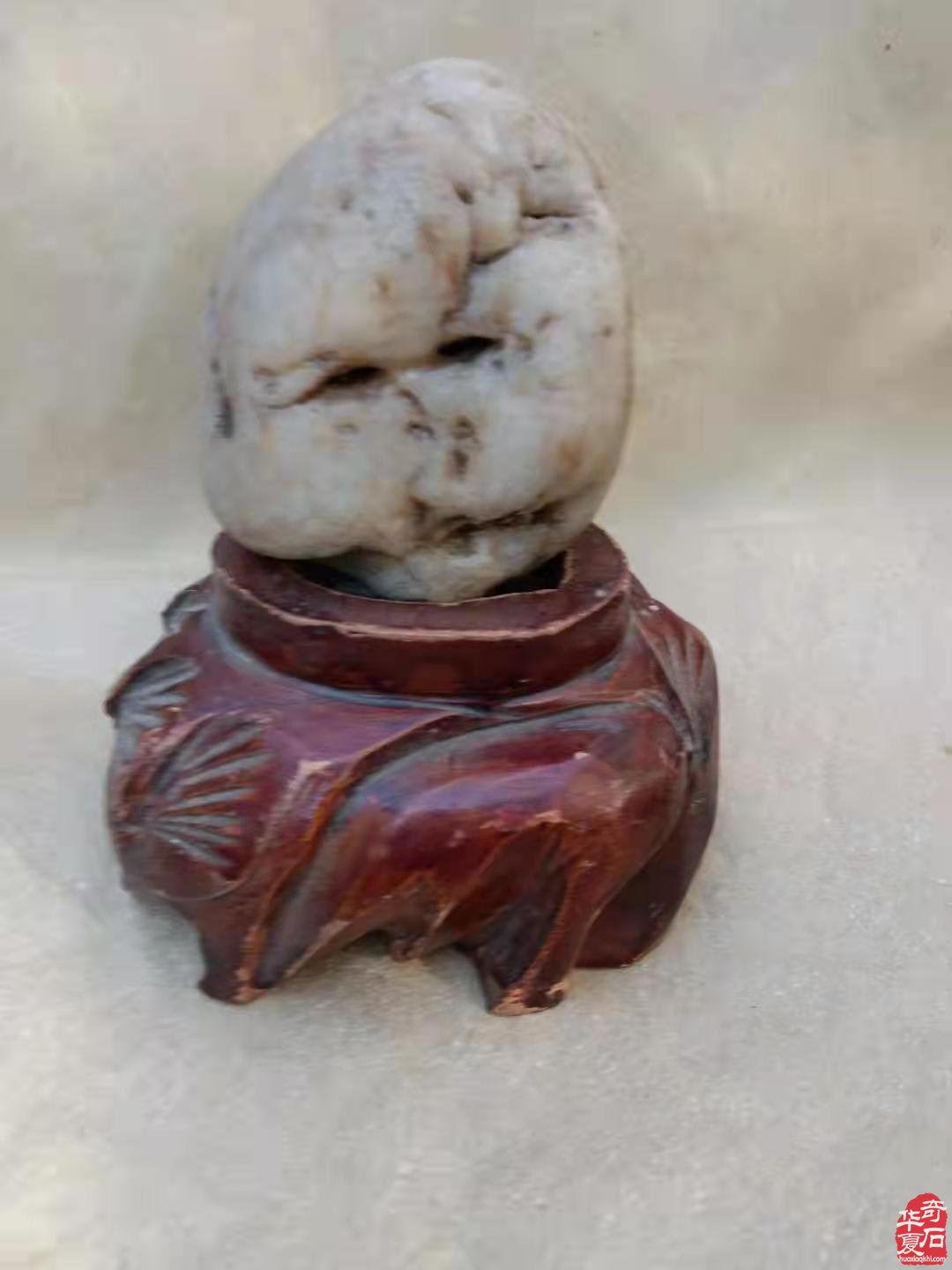 对河洛丑玉市场价格弧线的思考