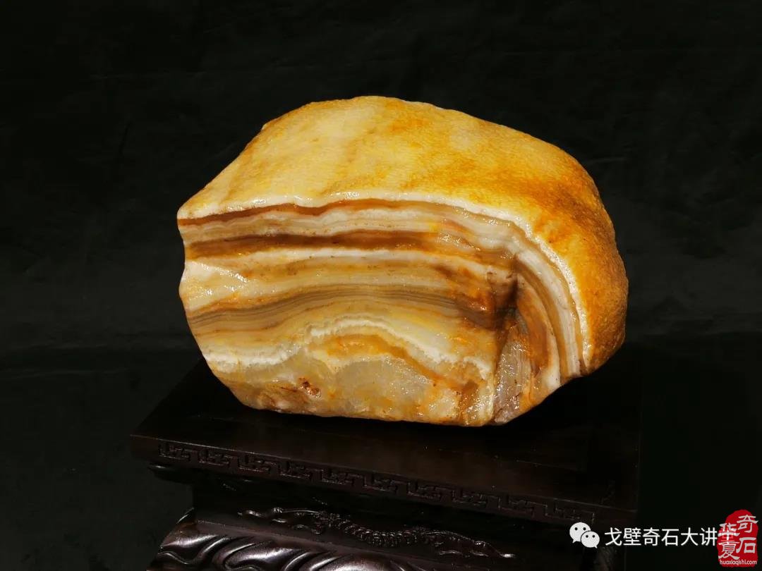 【老毕赏石万里行】——中国鲁山肉石