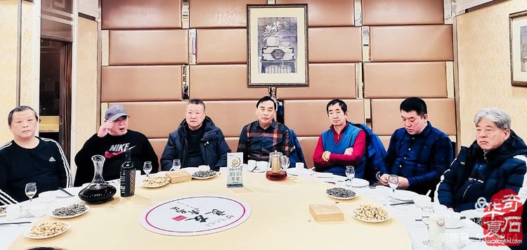 青岛市根石盆景艺术协会八届八次会长办公会召开