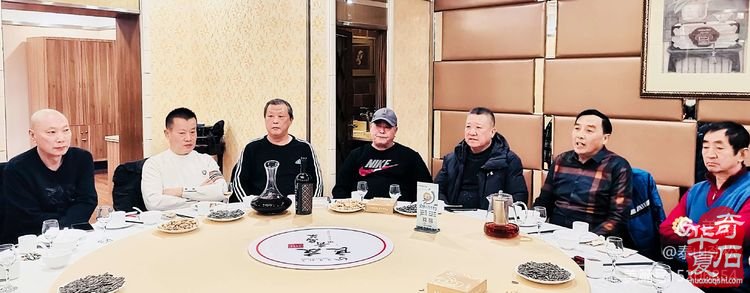 青岛市根石盆景艺术协会八届八次会长办公会召开