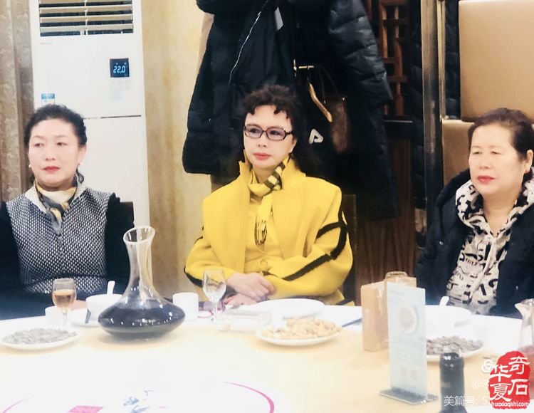 青岛市根石盆景艺术协会八届八次会长办公会召开