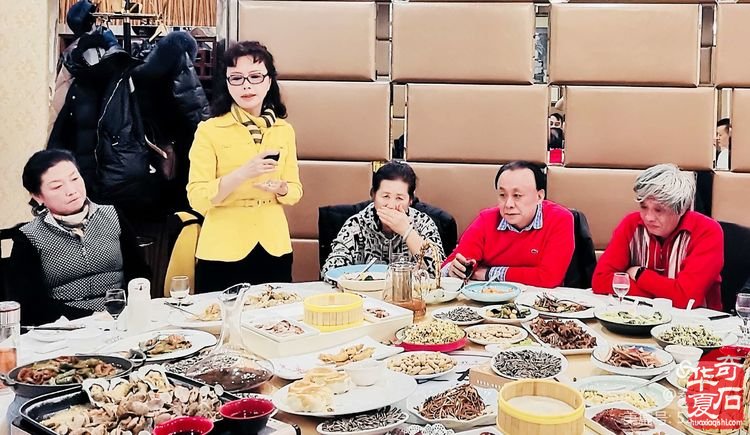 青岛市根石盆景艺术协会八届八次会长办公会召开