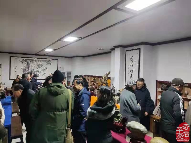 济南举办百块观赏石和宝玉石迎新春活动