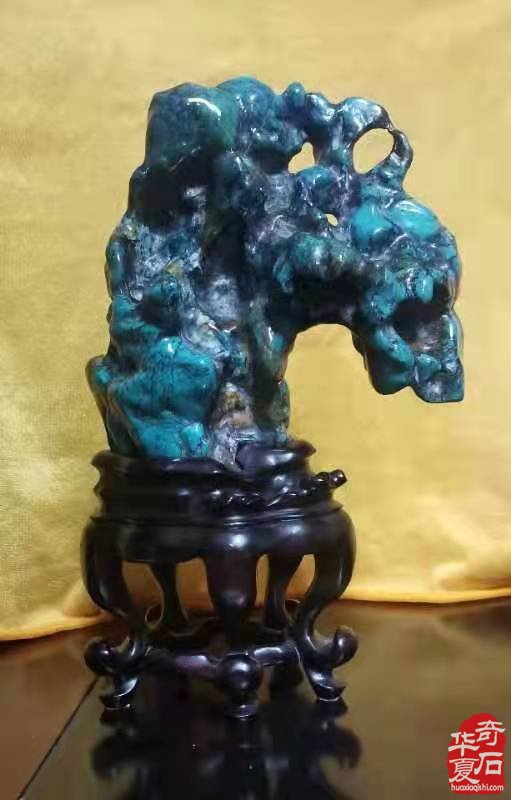 济南举办百块观赏石和宝玉石迎新春活动