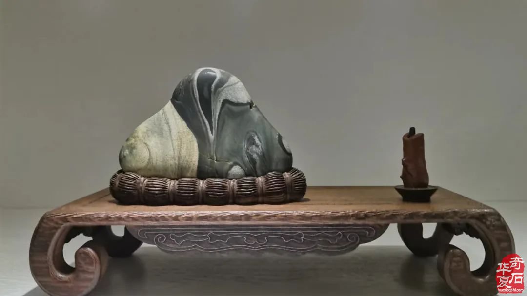 我是谁?我要去哪?我是玩石头滴,我要去杭州石展!