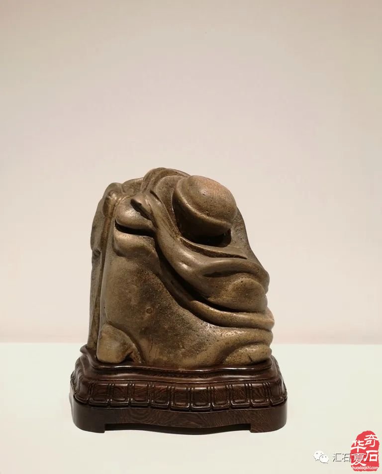 论传统奇石的转型发展
