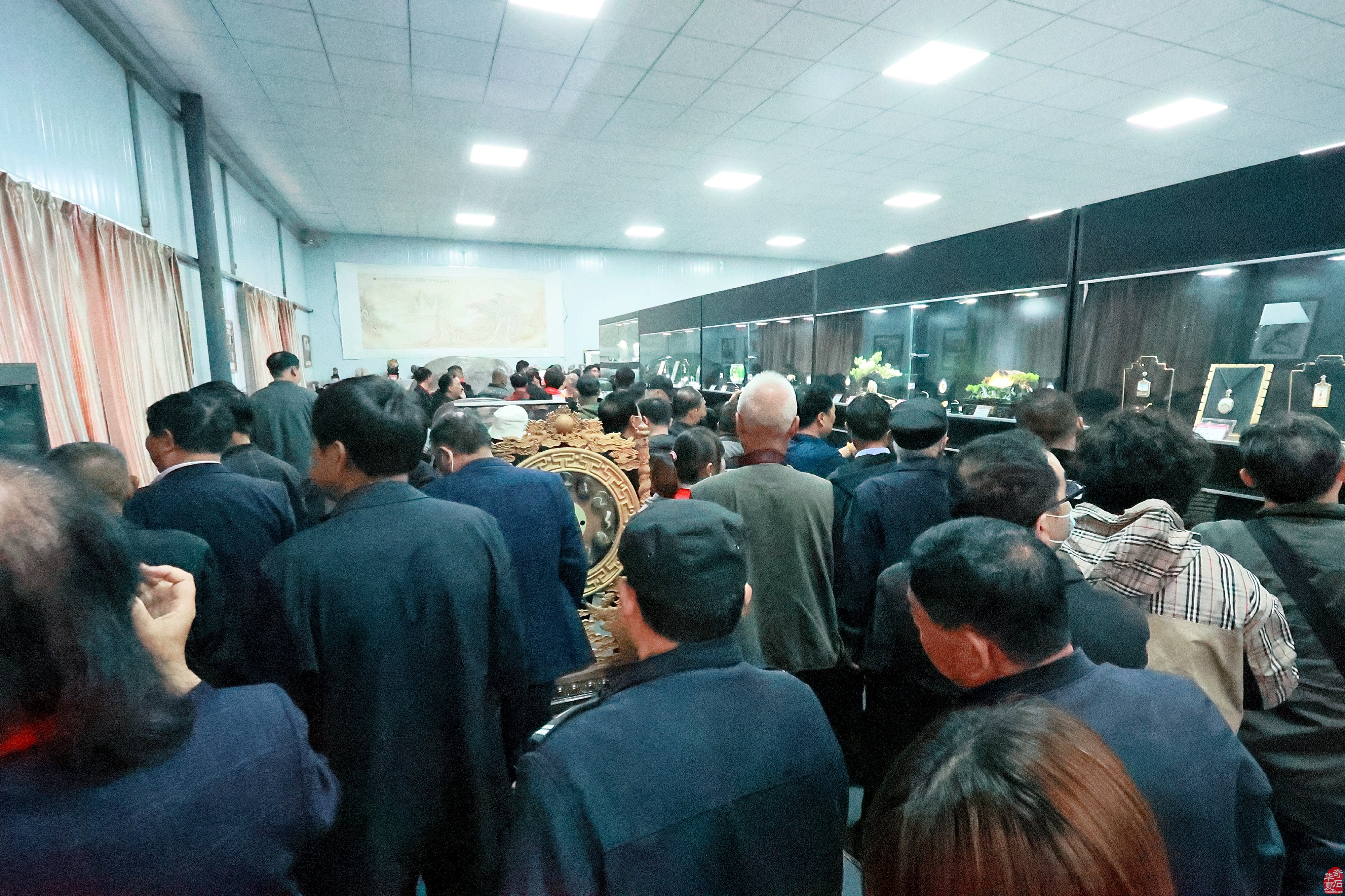 中国洛阳第三十一届赏石文化艺术展暨交易会临近尾声